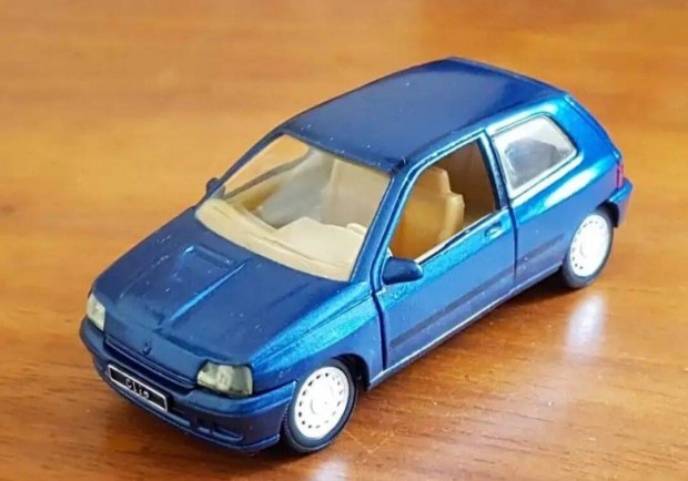 Renault Clio 16V Solido 1:43