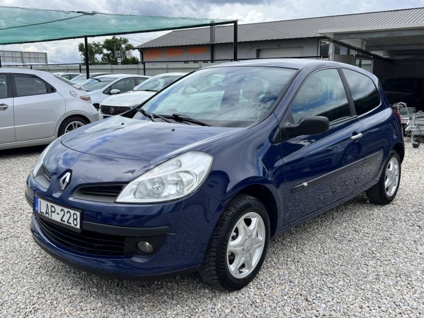 Renault Clio 1.2 16V Authentique