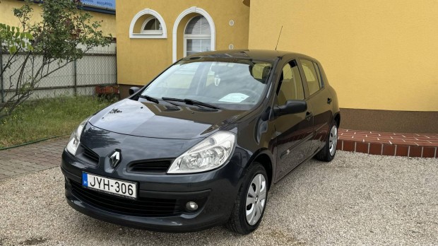 Renault Clio 1.2 16V Authentique Plus M.O.-i -2...