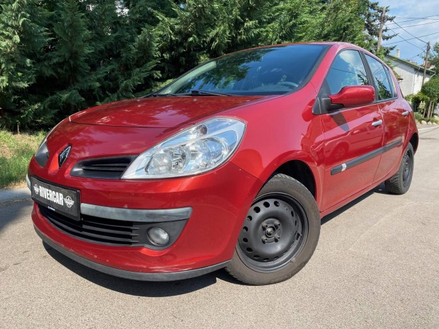 Renault Clio 1.2 16V Authentique friss vizsga....