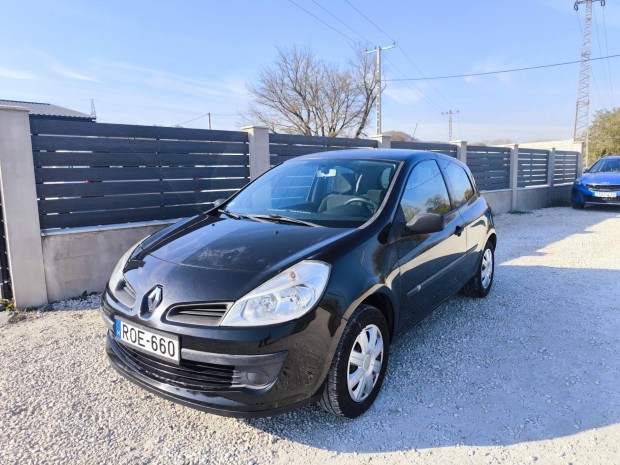 Renault Clio 1.2 16V Cinetic Klms! Good price...