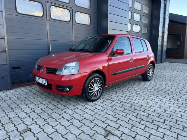 Renault Clio 1.2 16V Cinetic Szervizknyv / MAG...