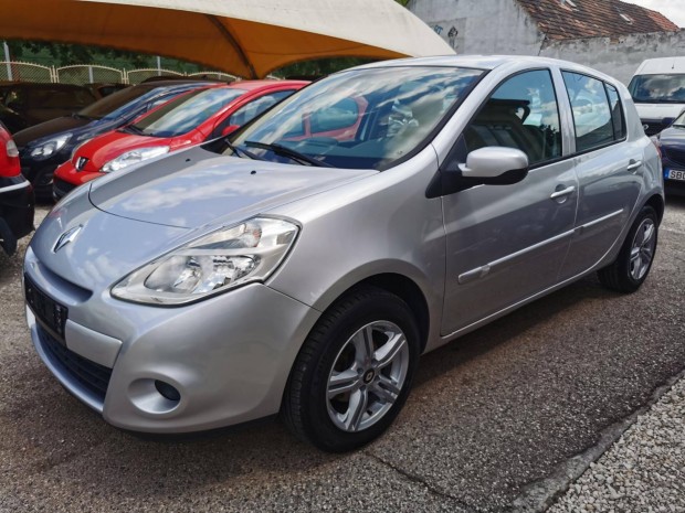 Renault Clio 1.2 16V Expression 143.001 km! 1 t...