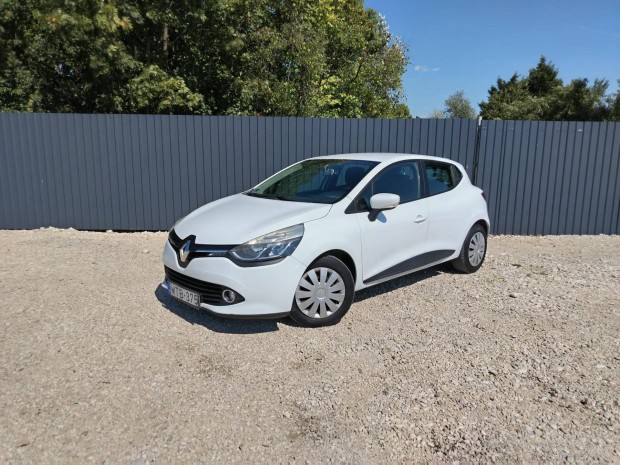 Renault Clio 1.2 16V Intens Szvbenzin. Vgig...