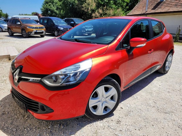 Renault Clio 1.2 16V Zen Navigáció! Tempomat! G...