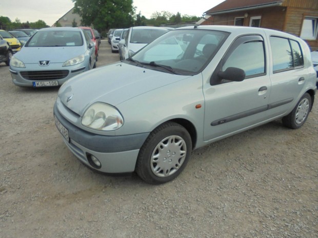 Renault Clio 1.2 Elysee Magyarországi.Szervizkö...