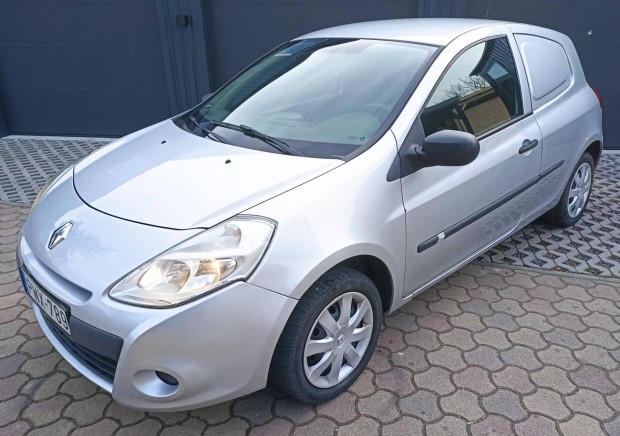 Renault Clio 1.2---2026-5Hig Mszakival. Klts...