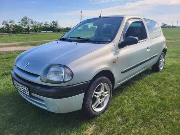 Renault Clio 1.2 benzin 