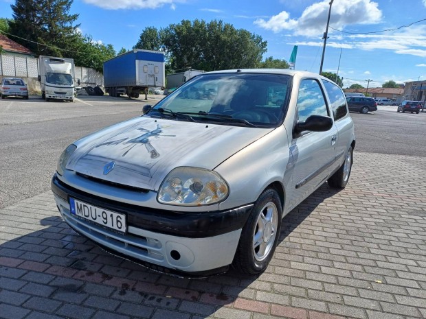 Renault Clio 1.4 16V Tech Run