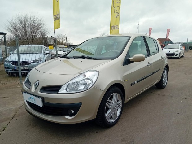 Renault Clio 1.5 dCi Authentique Magyar.221.000...