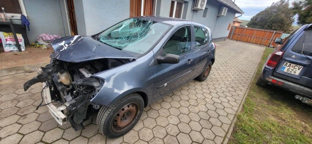 Renault Clio 1.5 dCi Authentique Plus Indul-ze...