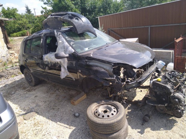 Renault Clio 1.5dci Alkatrészek