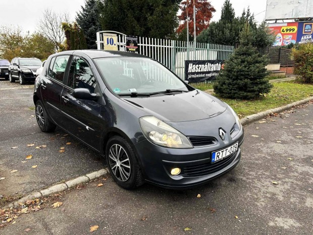 Renault Clio 1.6 16V Initiale Klma+Szrv+Centrl