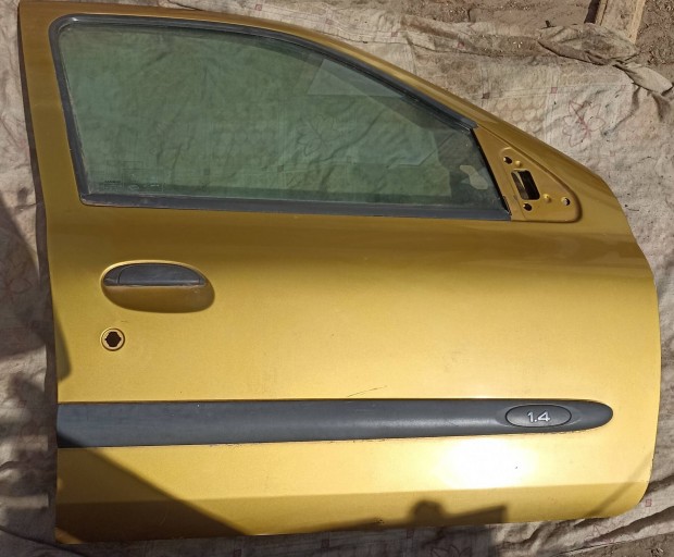 Renault Clio 2 jobb oldali ajtk eladak.