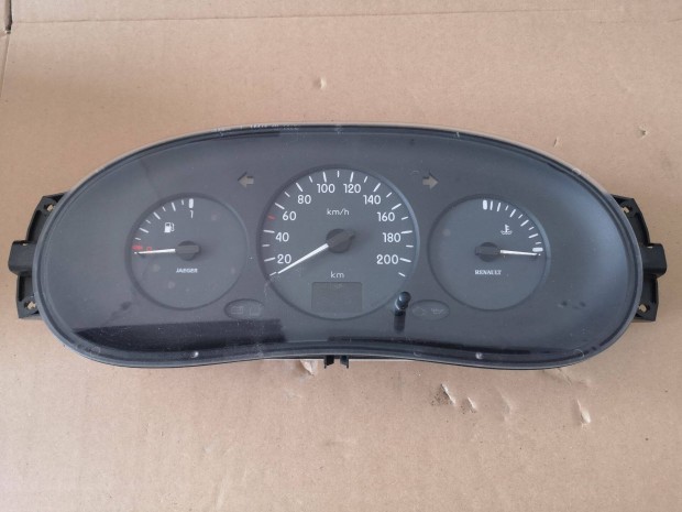 Renault Clio 2 kilom�ter �ra 8200 054 410