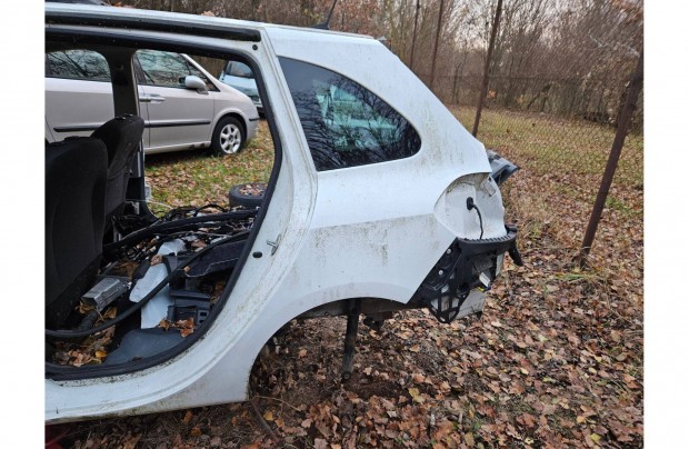 Renault Clio 3 Kombi bal hts srvd negyed