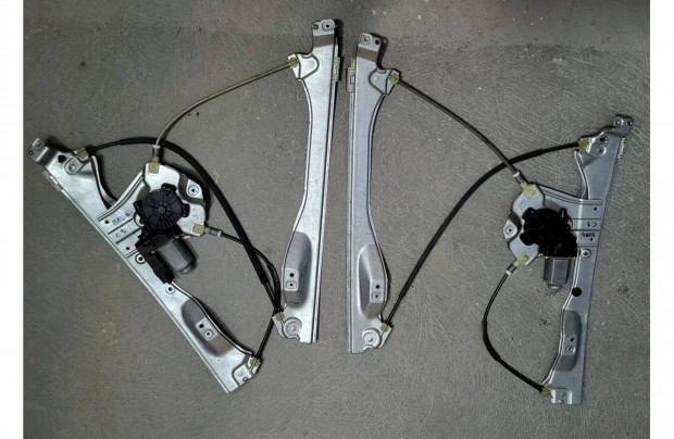 Renault Clio 3 ablakemelő párban 5 ajtós
