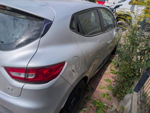 Renault Clio 4 2015 alkatrszek eladsa (Benzin s dzel)