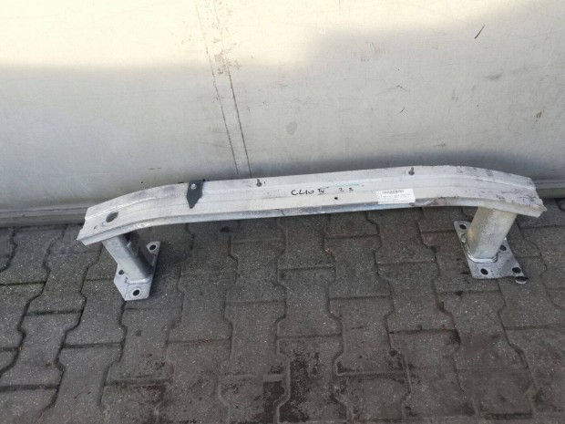 Renault Clio 4 els� l�kh�r�t� merev�t� 2013-