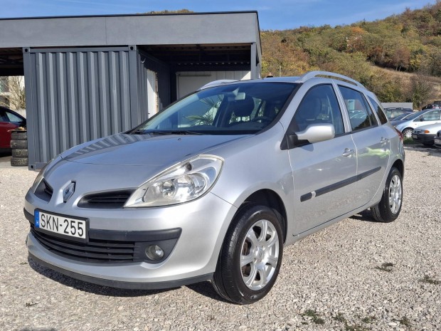 Renault Clio Grandtour 1.2 16V Expression Legjo...