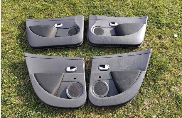 Renault Clio III Grandtour Ajt�k�rpit / 4db