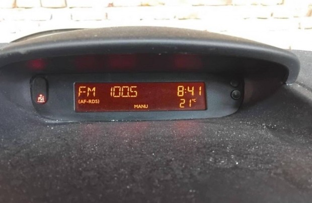 Renault Clio III Multifunkci�s Kijelz� 8200307273