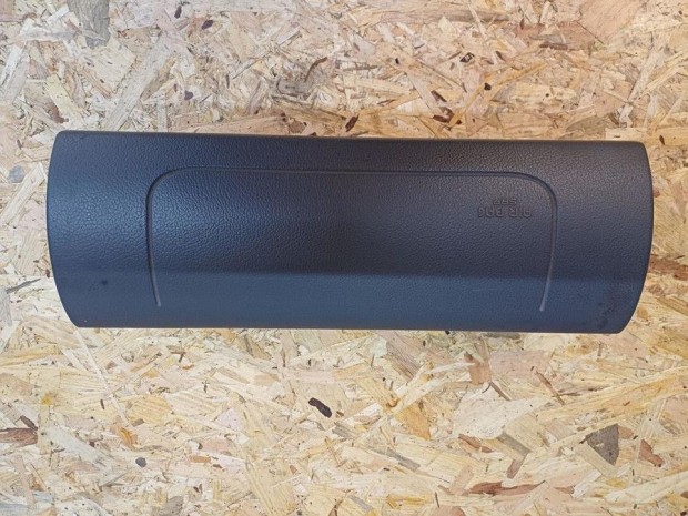 Renault Clio III (2005-2013) Jobb Els� Utasoldali L�gzs�k