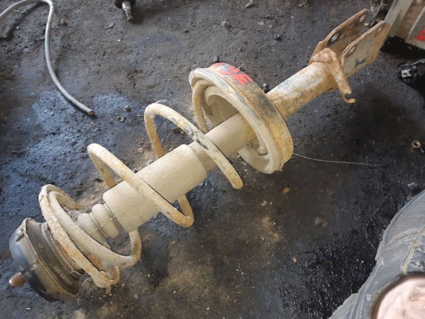 Renault Clio II Jobb Els� Leng�scsillap�t� + Rug�