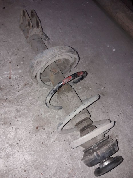 Renault Clio II Jobb Els� Leng�scsillap�t� + Rug�