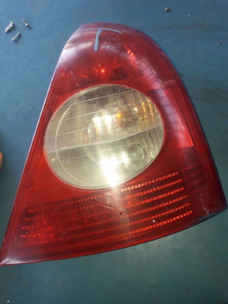 Renault Clio II Jobb H�ts� L�mpa
