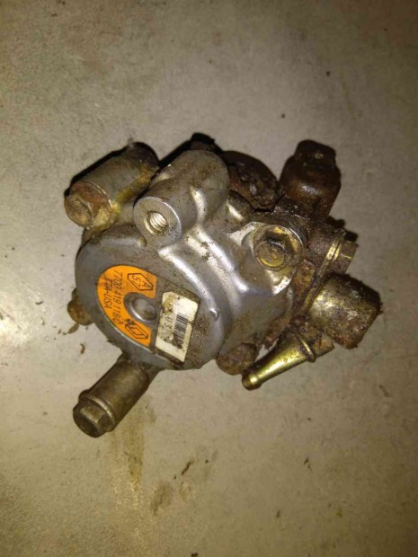 Renault Clio II Korm�nyszerv� Szivatty�