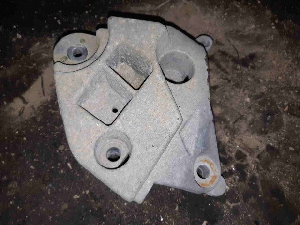 Renault Clio II Motortart� Bak