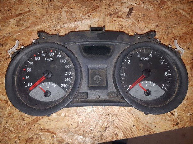 Renault Clio II �raegys�g / Kilom�ter�ra