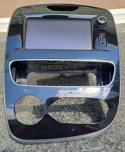 Renault Clio IV multimédiás egység kerettel, fedéllel, kóddal eladó