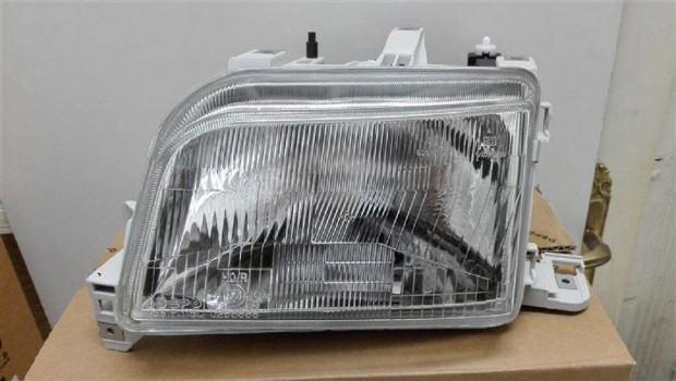 Renault Clio I f�nysz�r� bal 1990 -> 1996 (H4)