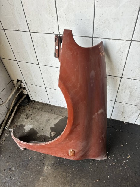 Renault Clio Th�lia bal s�rv�d� narancs s�rga 