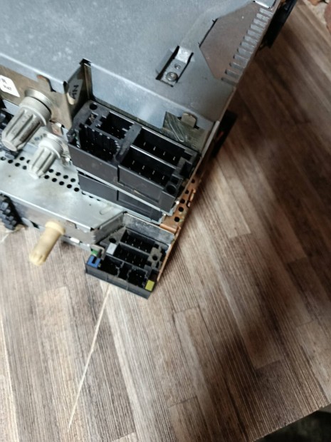 Renault Clio, Megane 2 cd r�di� elad�!