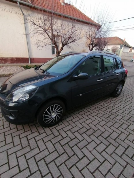 Renault Clio nagyon szp llpotban ni tulajdonostl Elad se Ft