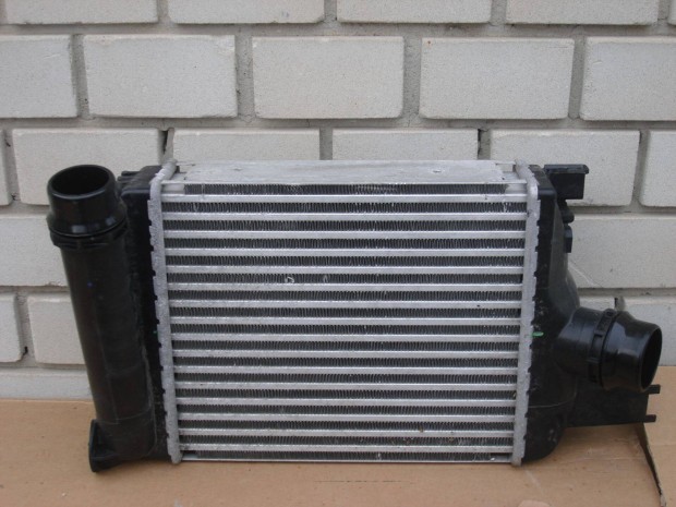 Renault Dacia 1.5DCI 1, 2TCE Intercooler ht 144965154R 2013-tl