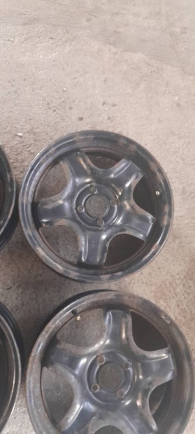 Renault Dacia volkswagen seat kia r 16 4x100