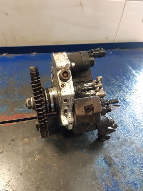 Renault Espace IV Magasnyom�s� Szivatty�