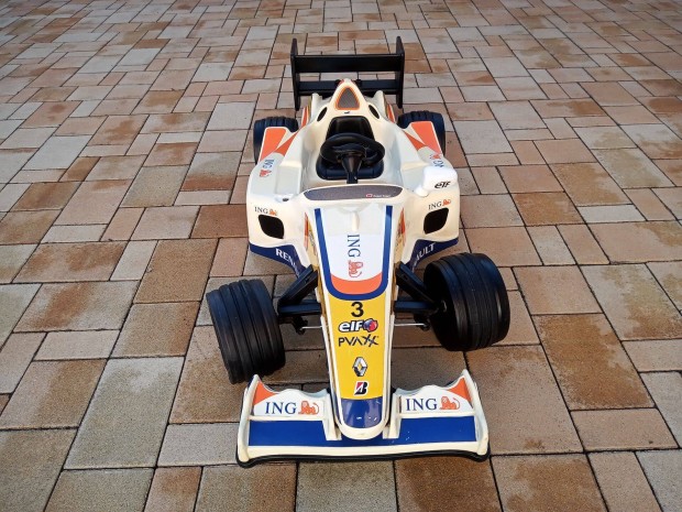 Renault F1 pedlos aut ( Toys Toys made in Italy )