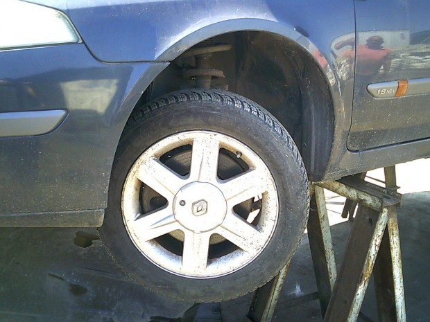 Renault Felni 5x100
