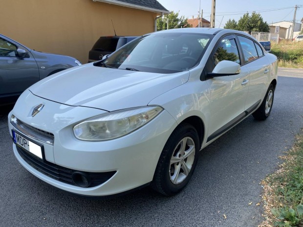 Renault Fluence 1.6 Authentique Akr 1 v Garan...