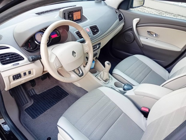 Renault Fluence 1.6 Privilege Szuperlat�vusz 87...