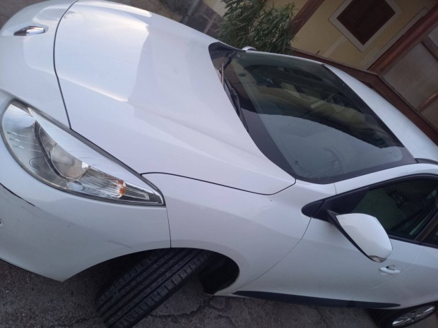 Renault Fluence Elad