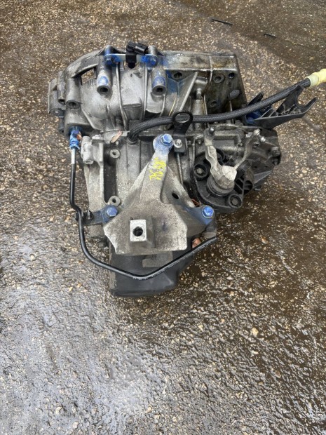 Renault Fluence Megane III 1.6 16V JR5 342 v�lt�