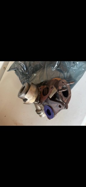 Renault Fluence gyári turbó (felújításra szorul) eladó