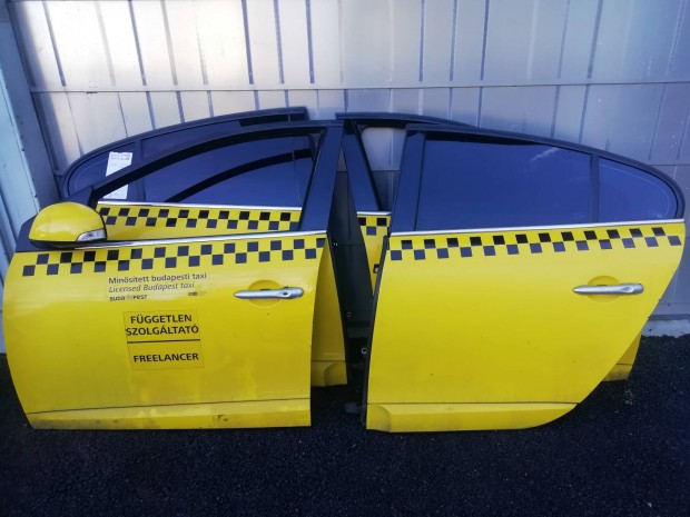 Renault Fluence komplett elje, géptető, lökhárító homlokfal sárvédő