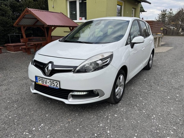 Renault GRAND Scenic Sc�nic 1.5 dCi Dynamique E...